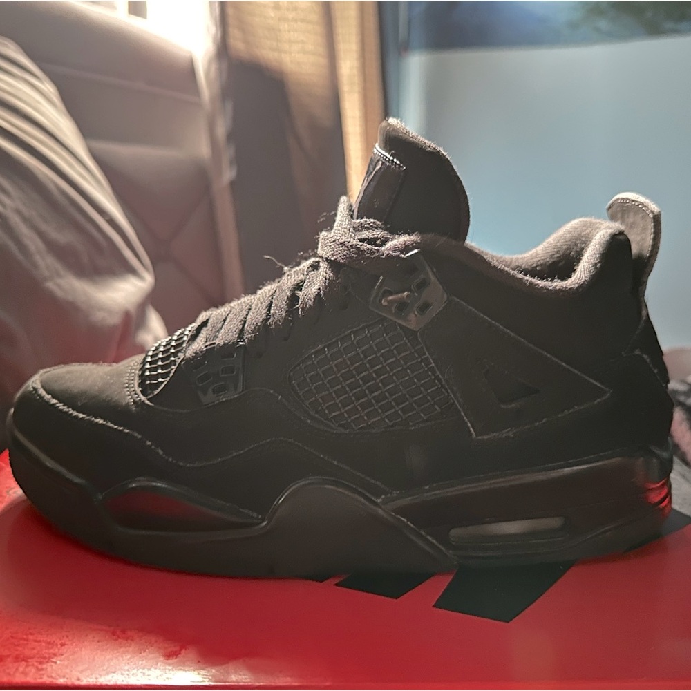 JORDAN 4 BLACK CATS
